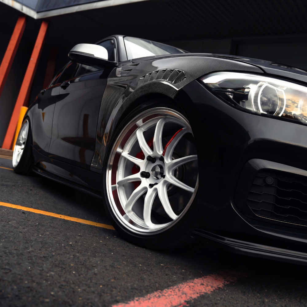 Carbon Fiber Fender - (1 Series F20/F21 2011/19)