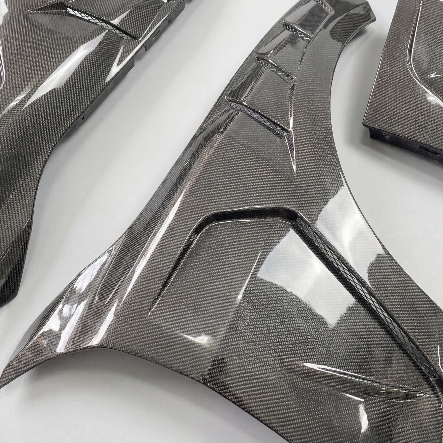 M+ Carbon Fenders - 4 Series (G22/G23)